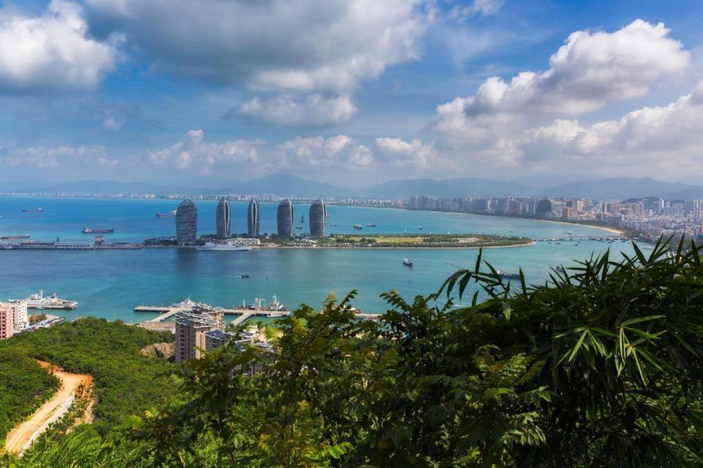 Phoenix Waterside Gloria Resort Sanya Exterior photo