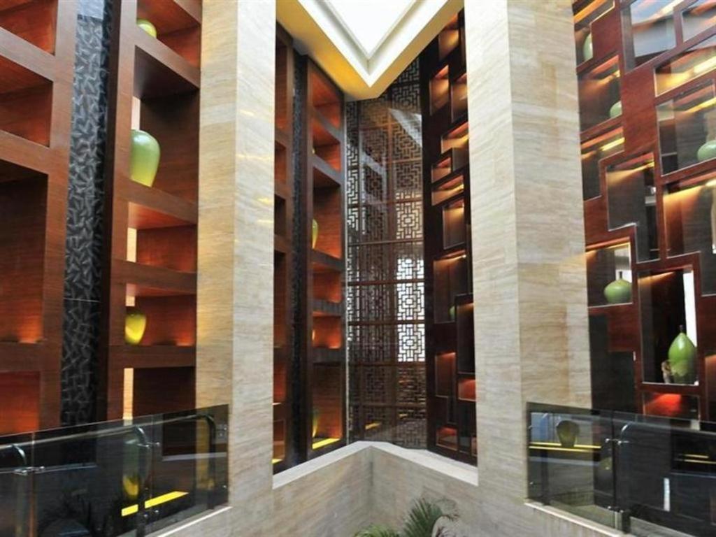 Phoenix Waterside Gloria Resort Sanya Exterior photo
