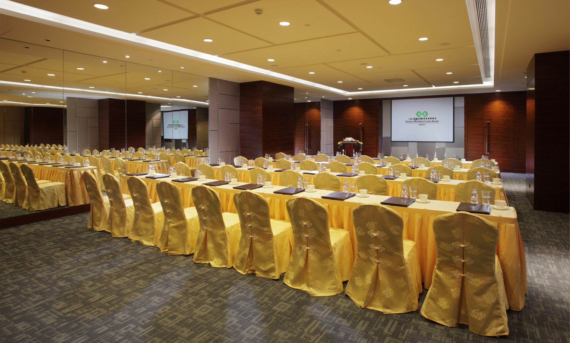 Phoenix Waterside Gloria Resort Sanya Exterior photo